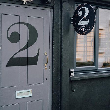 2 The Old Canteen, Two Minute Walk To Beach ライム・レジス エクステリア 写真